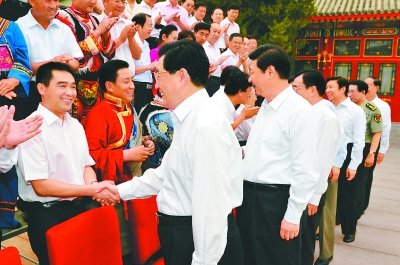 胡锦涛：深入开展创先争优活动(图)